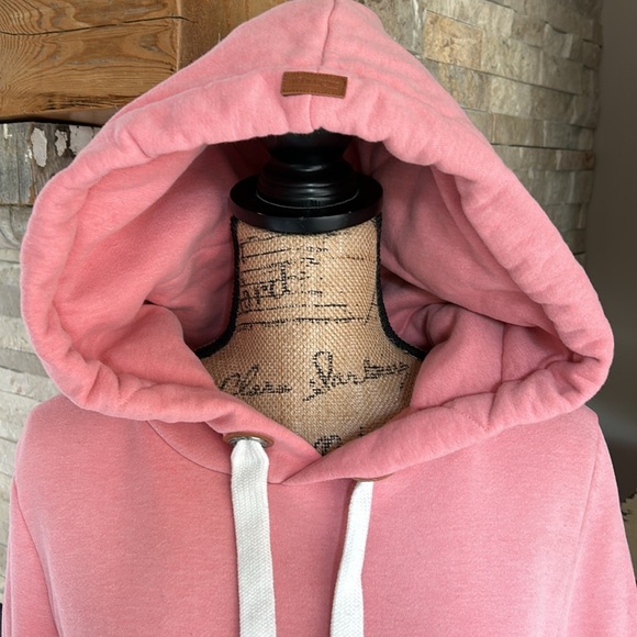 Wanakome Cassy Punch pullover hoodie brush french terry interior kangaroo pocket - Picture 10 of 16